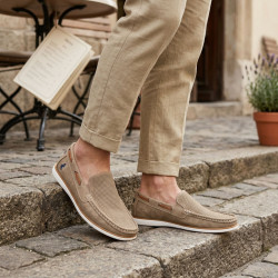 Mocassins Homme Été Respirants Slip-On Micro-Perforés Confort Semelle Antidérapante Légère Chaussures Casual Élégantes Broderie