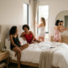 OZABI Pyjama Court Femme 2 Pièces Satiné Débardeur Col V Dentelle Bretelles Réglables Short Finition Dentelle Effet Soie Confort