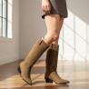 OZABI Bottes Santiag Femme Haute Tige Suédine Cloutée, Bout Pointu, Talon Bloc 4 cm, Clous Métal Western