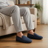 OZABI Pantoufles Charentaises Homme Fabriquées en Espagne, Tige Suédine Effet Structuré, Doublure Feutrine Fourrée, Semelle Caou