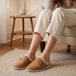 OZABI Pantoufles Mules Femme Unies, Tige Synthétique Aspect Daim, Broderie Scandinave, Doublure Fourrure Synthétique