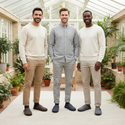 OZABI Pantoufles Ouvertes Homme Antidérapantes, Tige Textile avec Détail Pied de Poule ou Patch Brodé, Semelle Caoutchouc