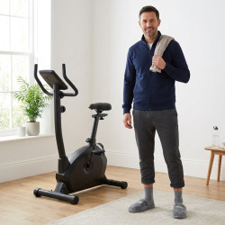 OZABI Pantoufles Ouvertes Homme Antidérapantes, Style Sport Brodé, Tige Fourrure Synthétique Matelassée, Semelle Caoutchouc Rigi
